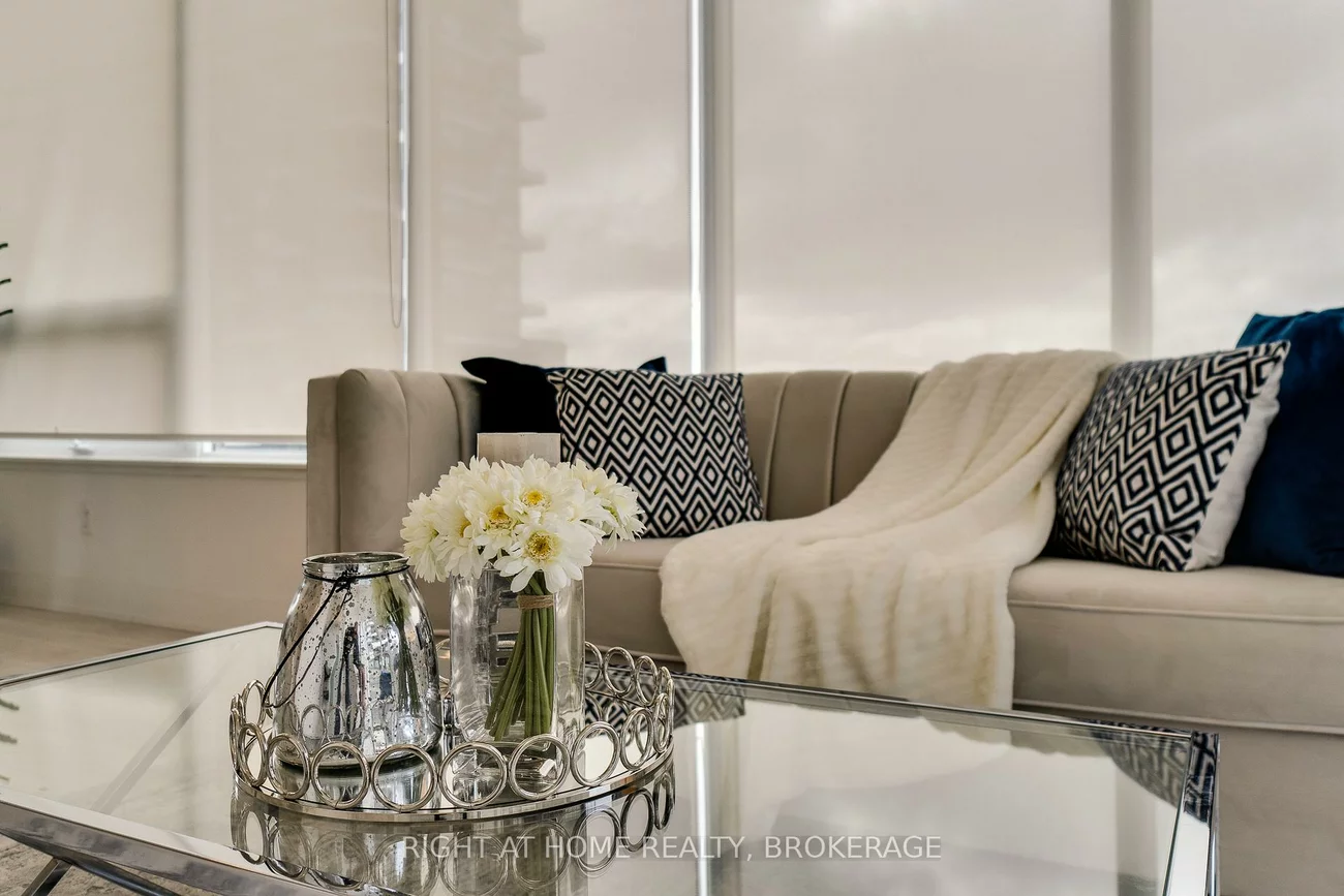 2485, Taunton, 1015 - RO River Oaks, Oakville