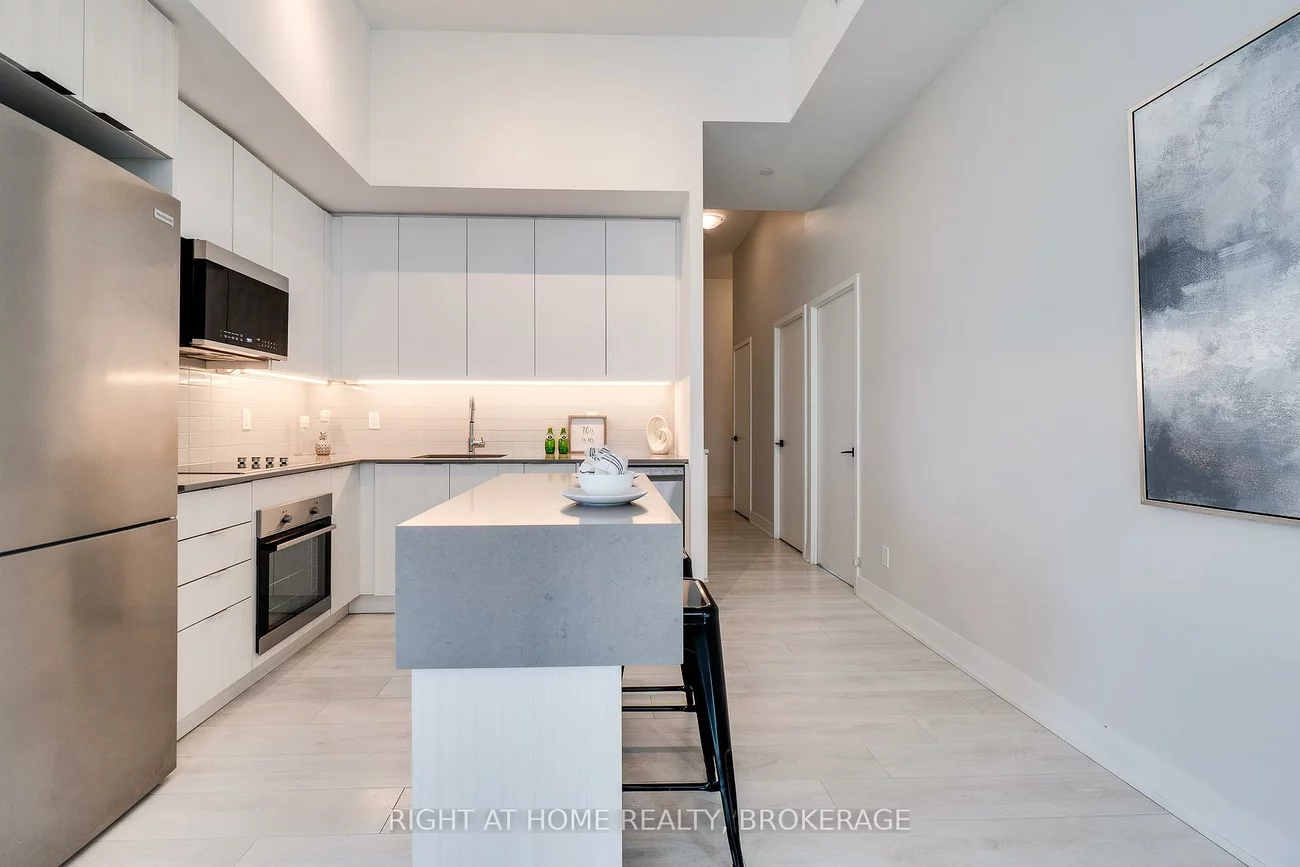 2485, Taunton, 1015 - RO River Oaks, Oakville