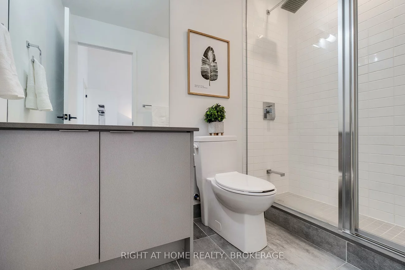2485, Taunton, 1015 - RO River Oaks, Oakville