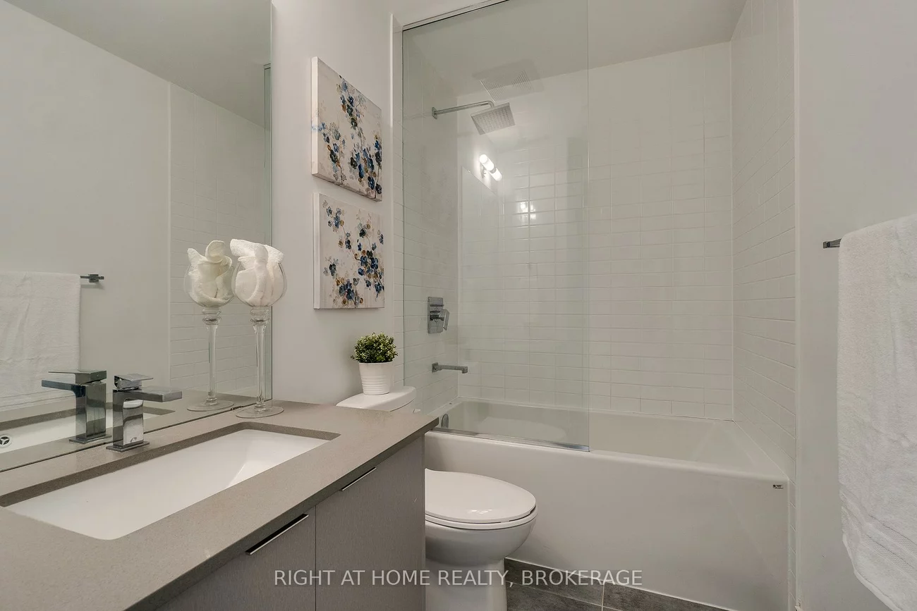 2485, Taunton, 1015 - RO River Oaks, Oakville