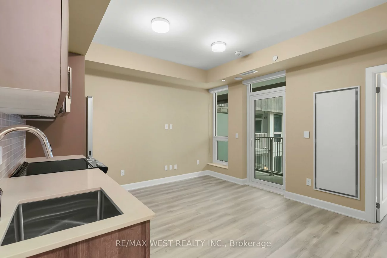 3240, William Coltson, 1010 - JM Joshua Meadows, Oakville