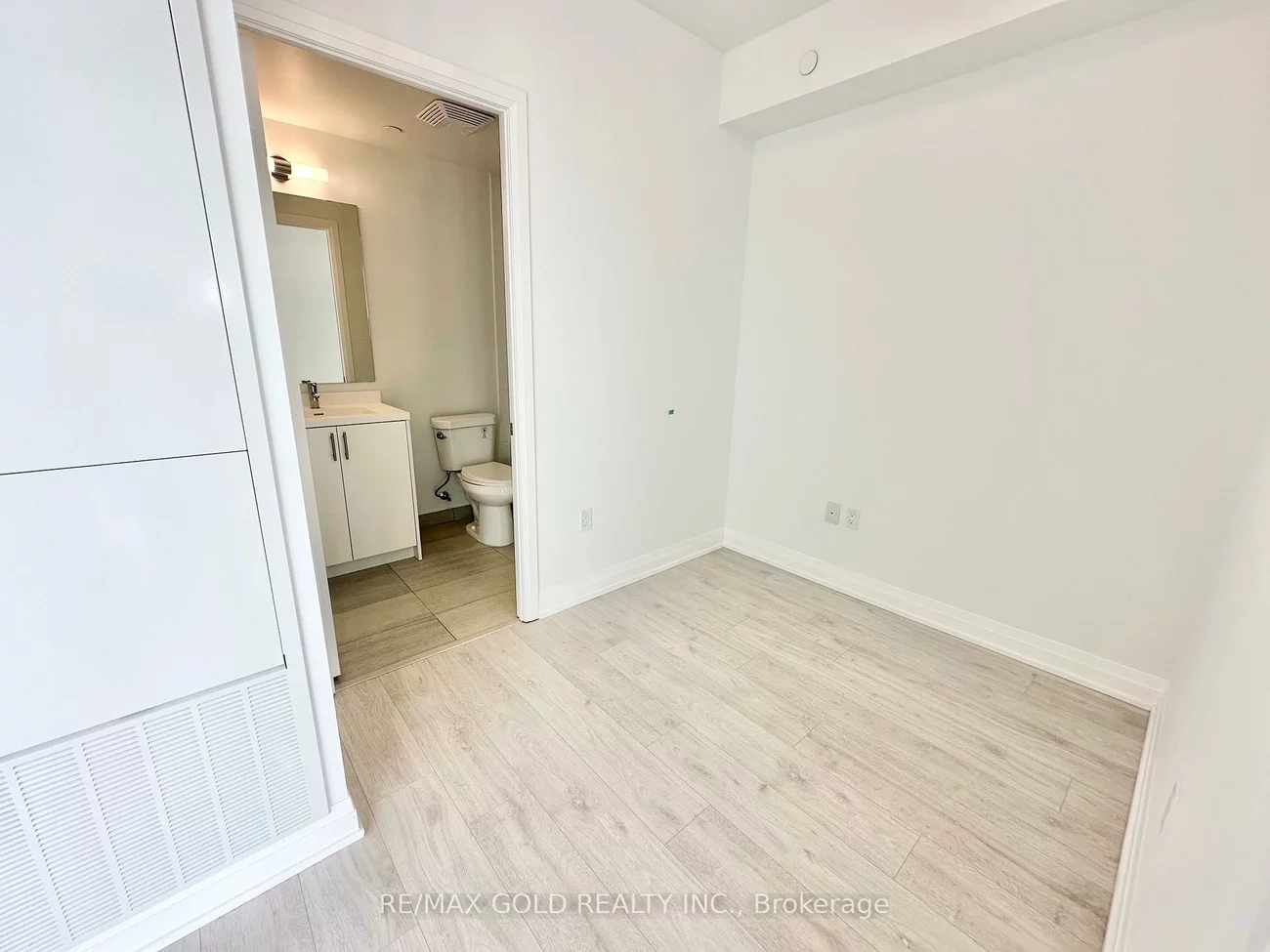 412, Silver Maple, 1010 - JM Joshua Meadows, Oakville