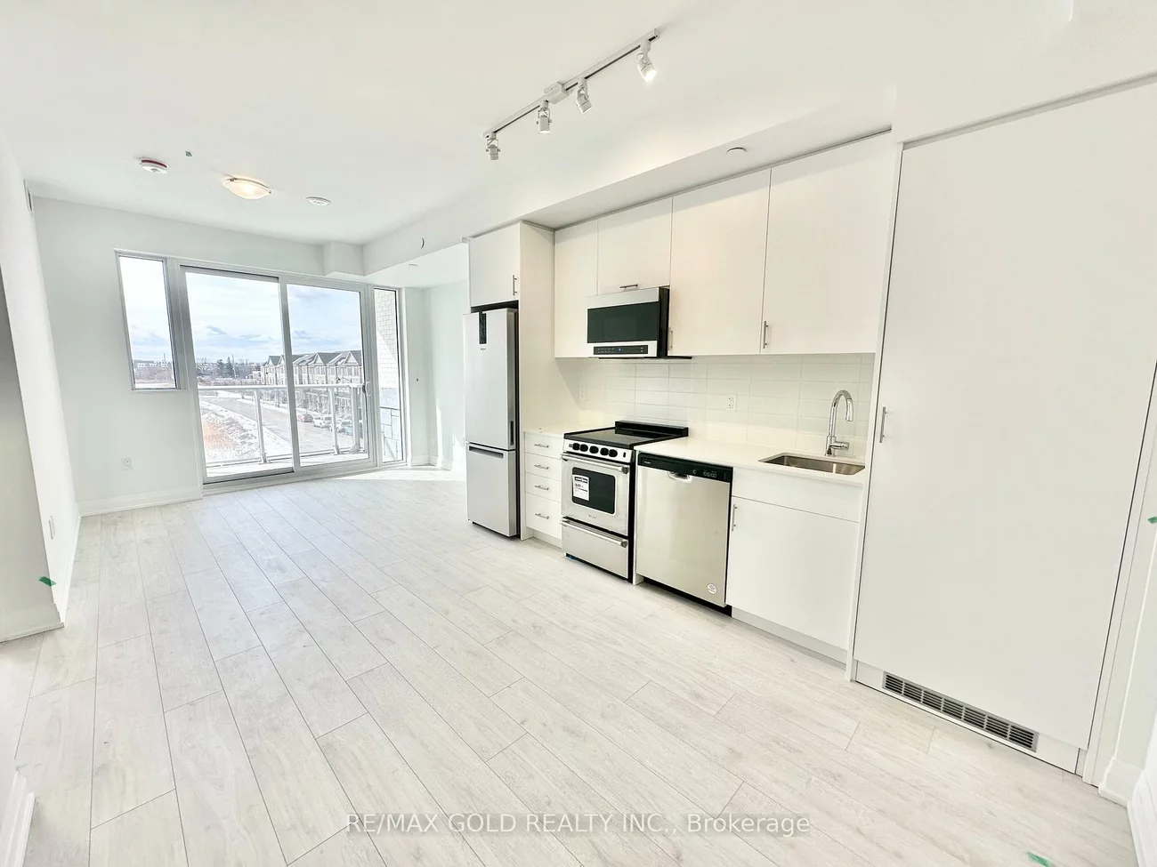 412, Silver Maple, 1010 - JM Joshua Meadows, Oakville