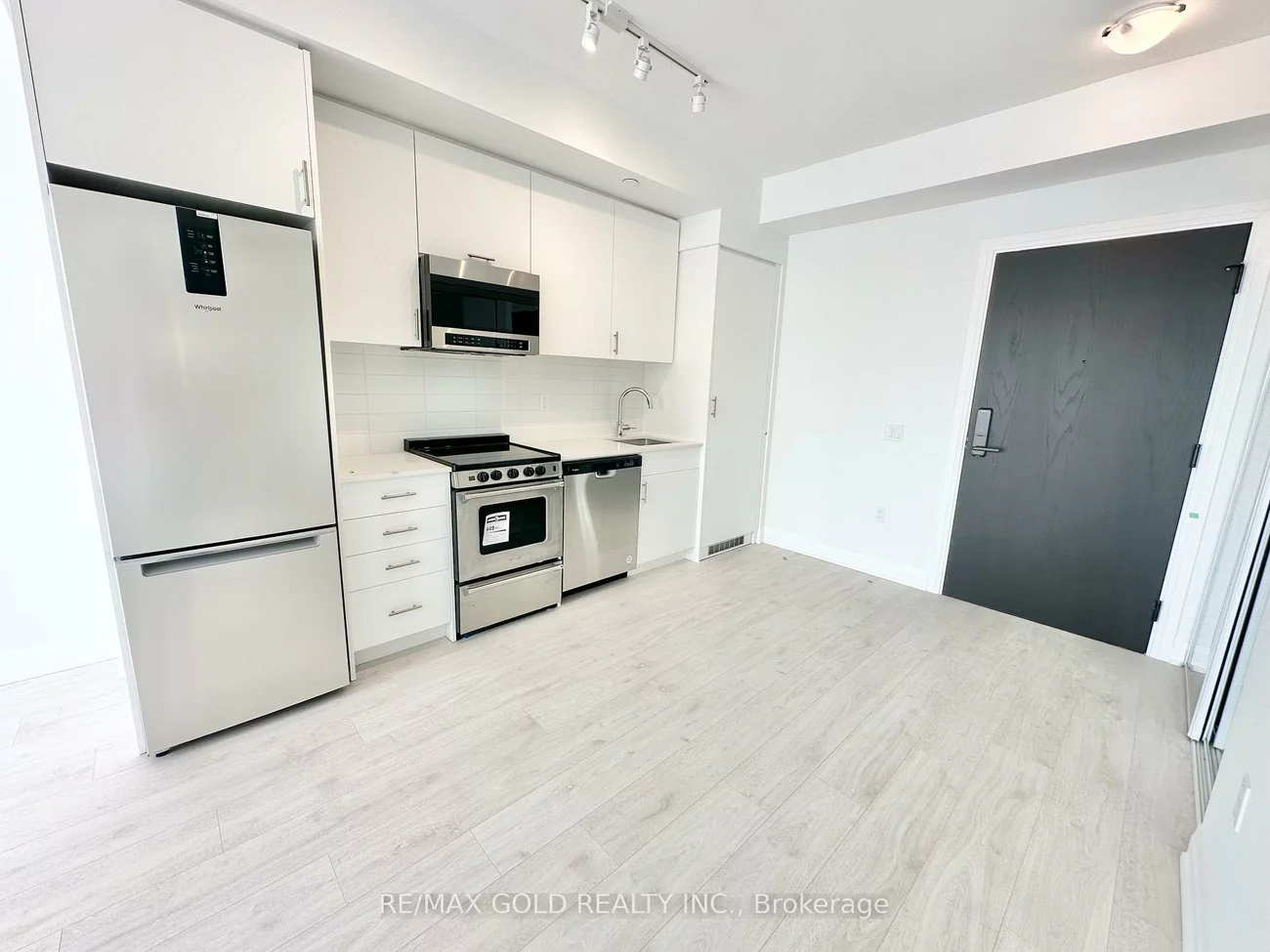 412, Silver Maple, 1010 - JM Joshua Meadows, Oakville
