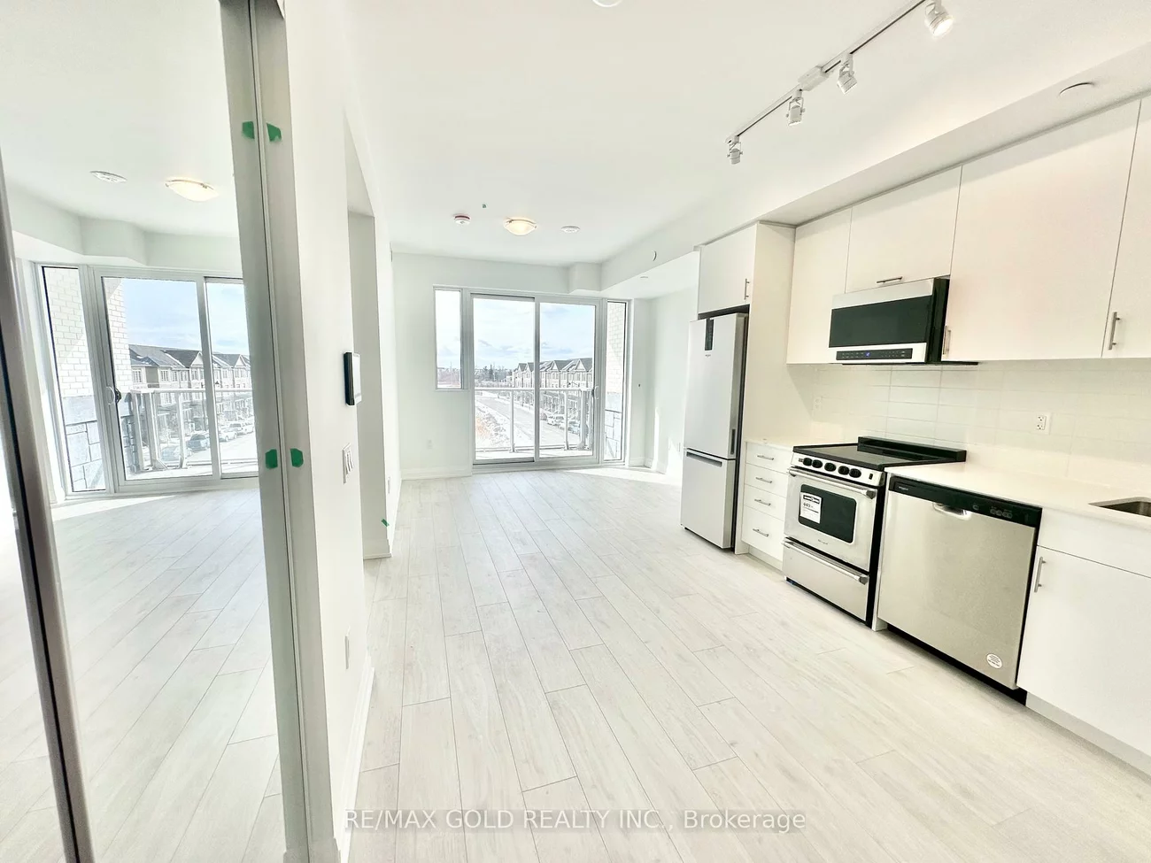 412, Silver Maple, 1010 - JM Joshua Meadows, Oakville