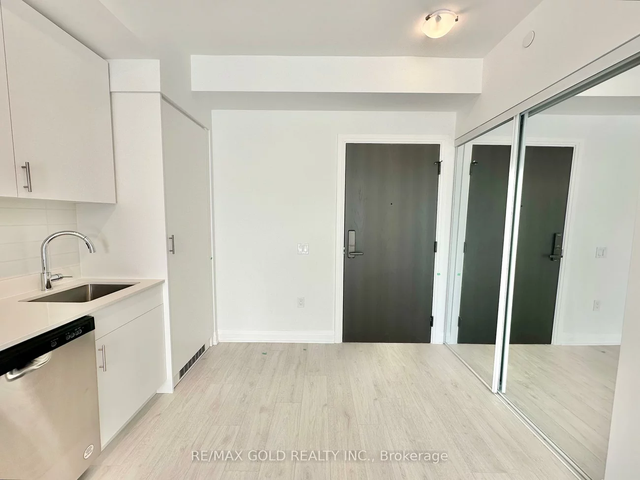 412, Silver Maple, 1010 - JM Joshua Meadows, Oakville