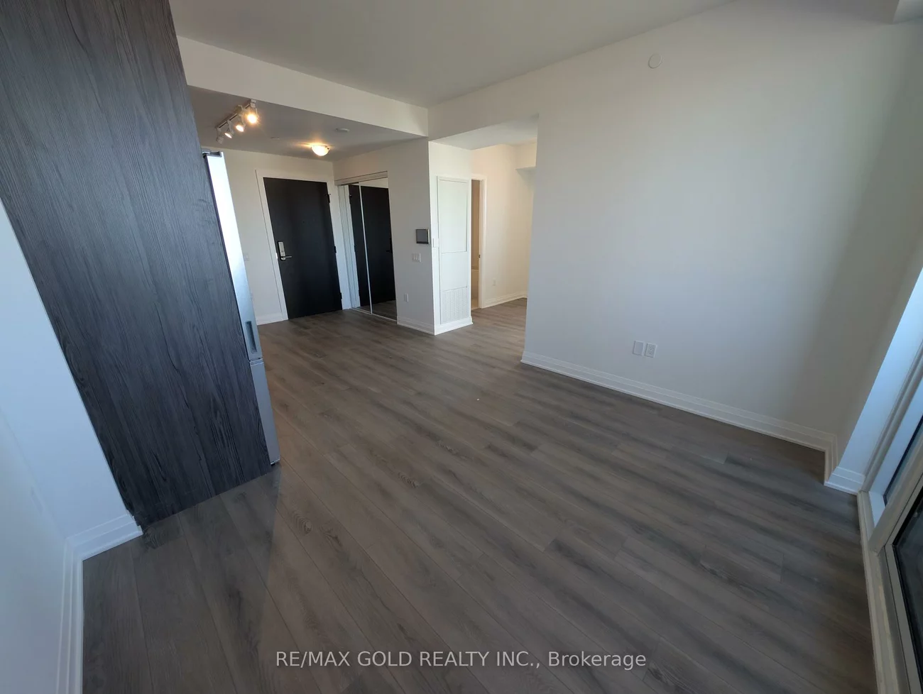 412, Silver Maple, 1010 - JM Joshua Meadows, Oakville