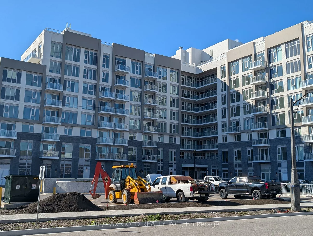 412, Silver Maple, 1010 - JM Joshua Meadows, Oakville
