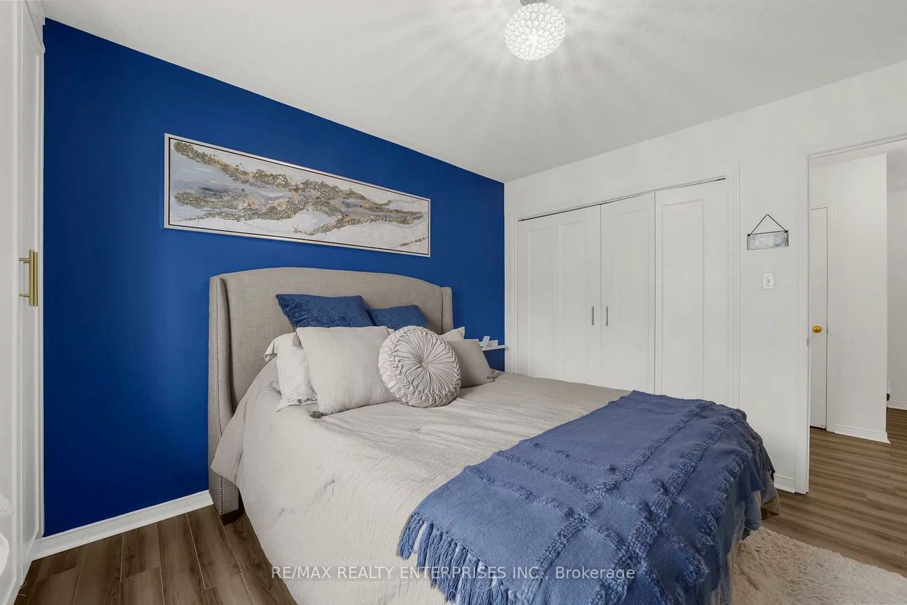 19, Hays, 1015 - RO River Oaks, Oakville