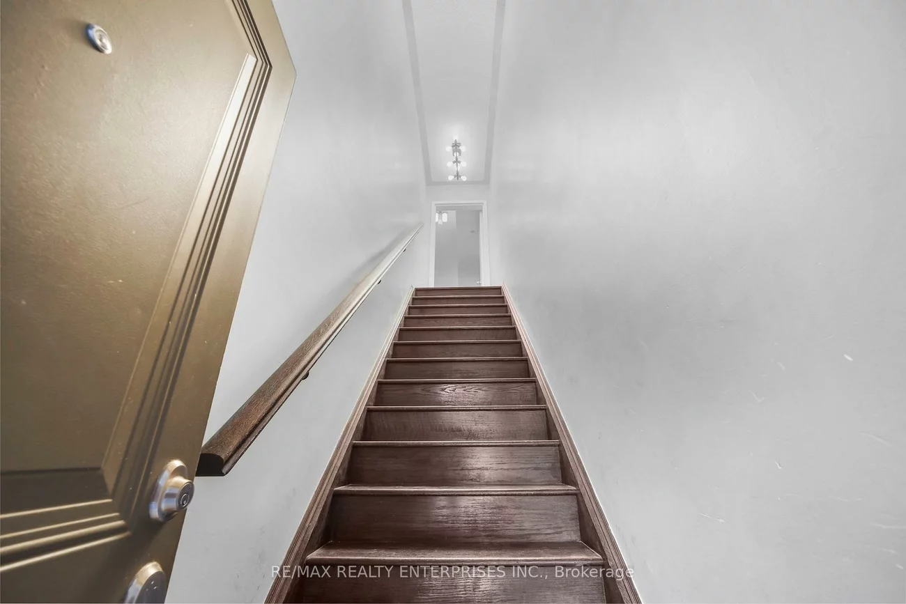 19, Hays, 1015 - RO River Oaks, Oakville
