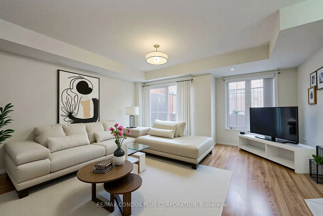 2488, Post, 1015 - RO River Oaks, Oakville