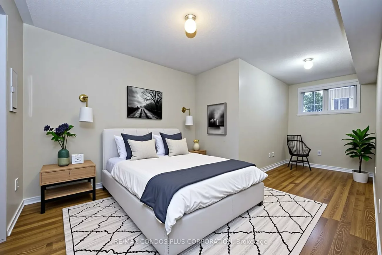 2488, Post, 1015 - RO River Oaks, Oakville