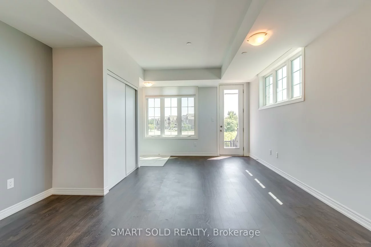 2199, Lillykin St S, 1015 - RO River Oaks, Oakville