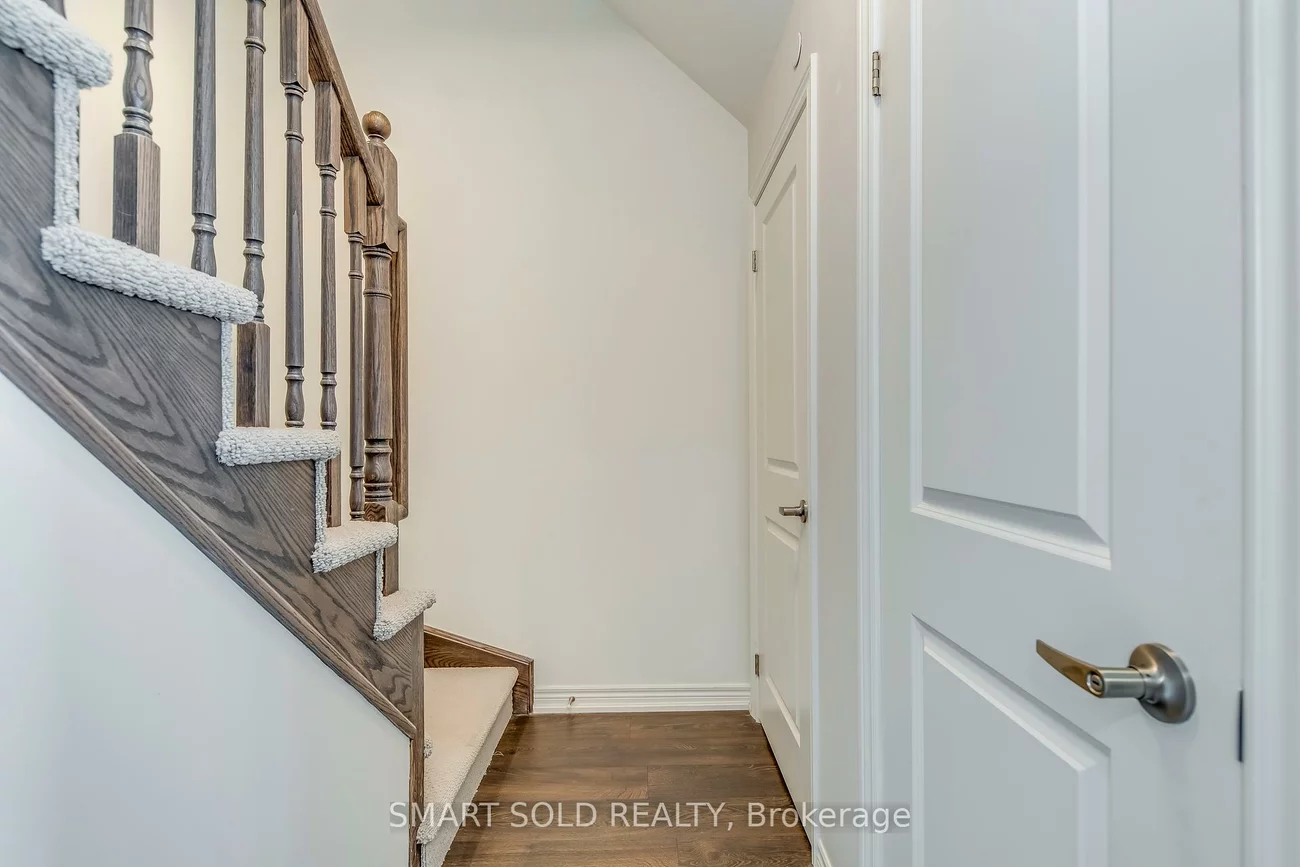 2199, Lillykin St S, 1015 - RO River Oaks, Oakville