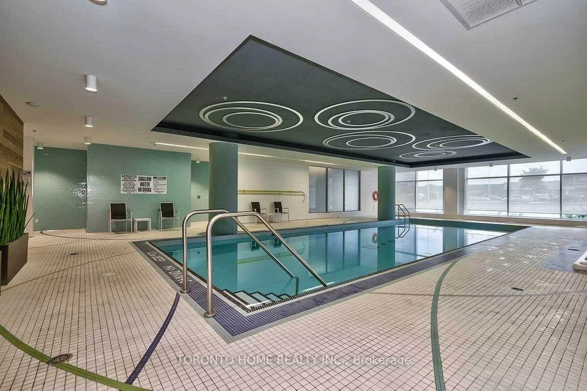 55, Speers, 1014 - QE Queen Elizabeth, Oakville