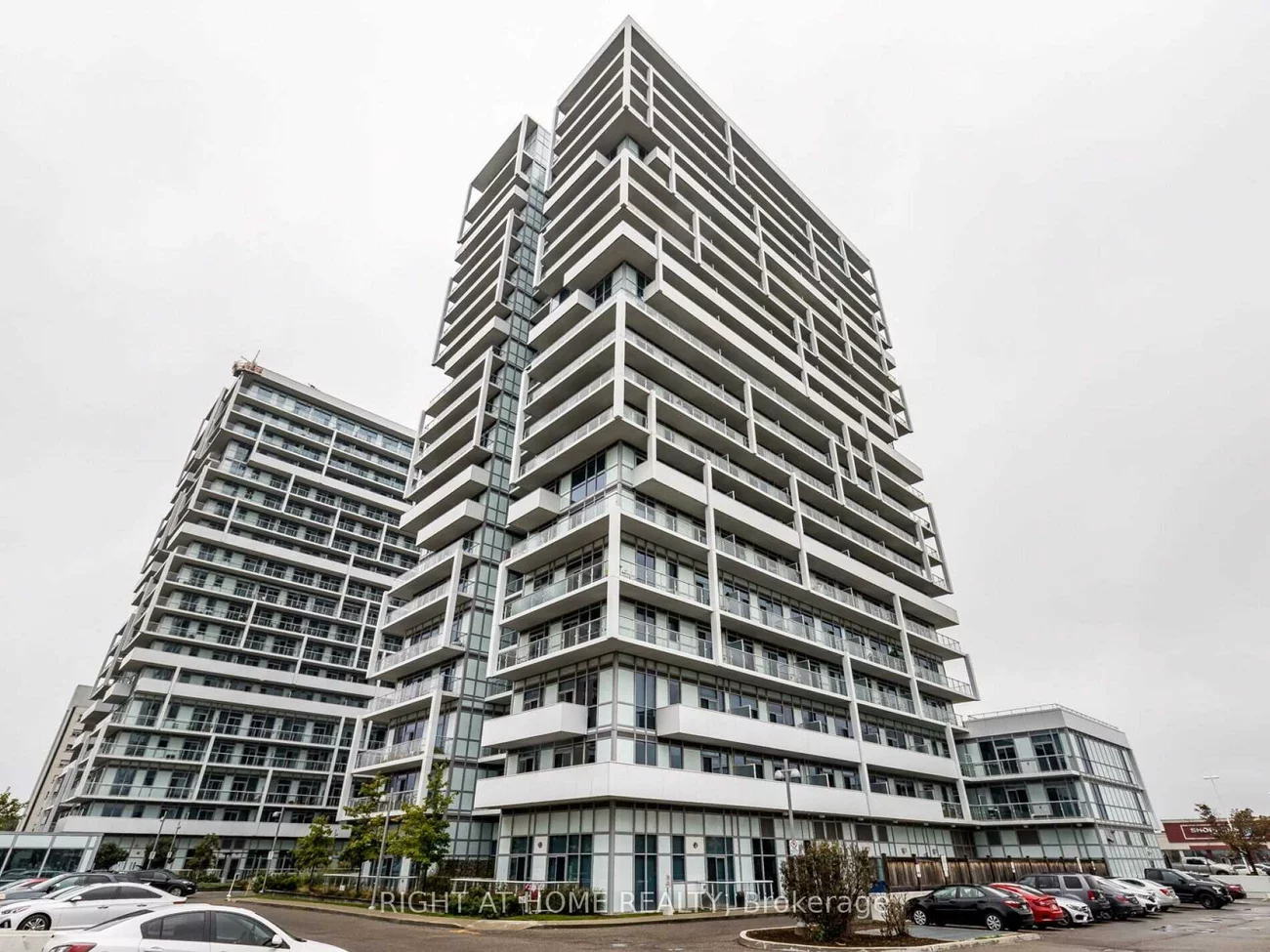 65, Speers, 1014 - QE Queen Elizabeth, Oakville