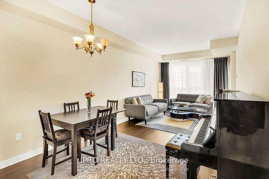 216, Oak Park, 1015 - RO River Oaks, Oakville