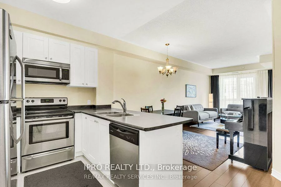 216, Oak Park, 1015 - RO River Oaks, Oakville