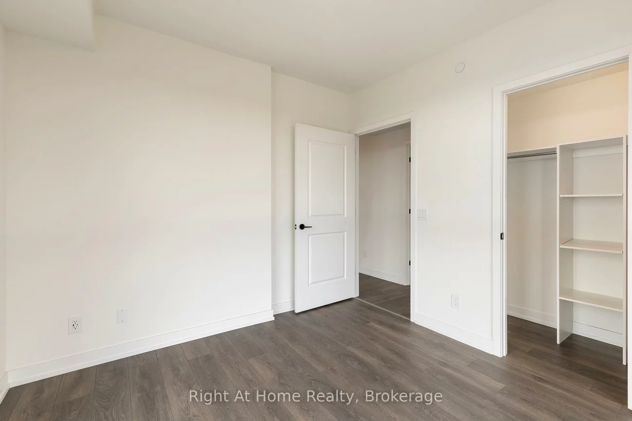 335, Wheatboom, 1010 - JM Joshua Meadows, Oakville