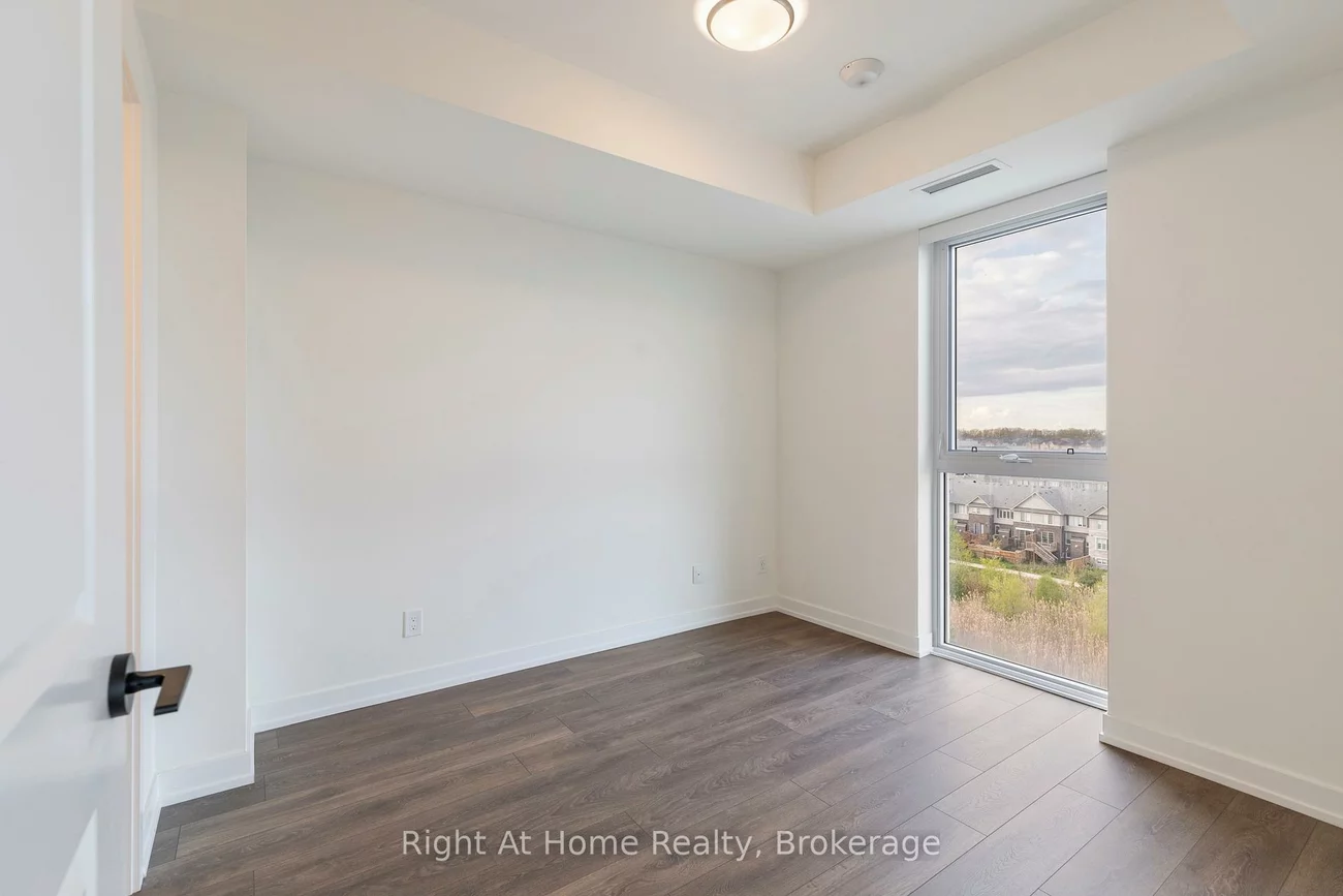 335, Wheatboom, 1010 - JM Joshua Meadows, Oakville