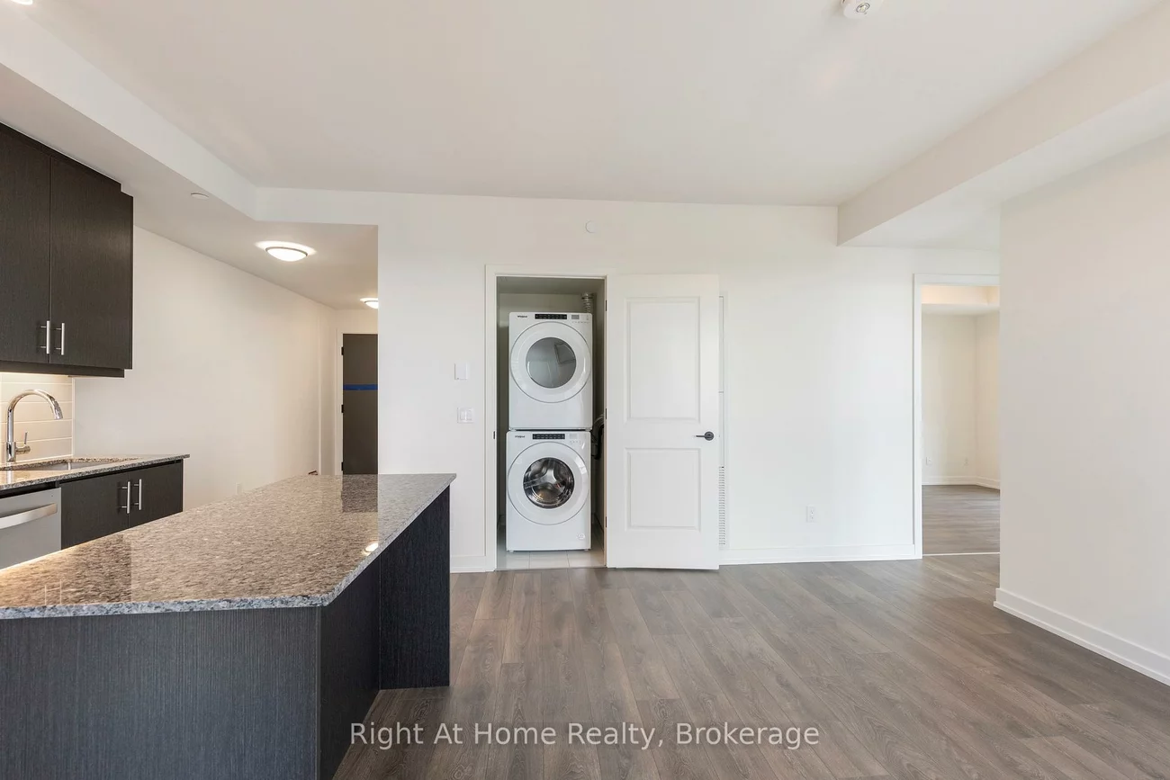 335, Wheatboom, 1010 - JM Joshua Meadows, Oakville