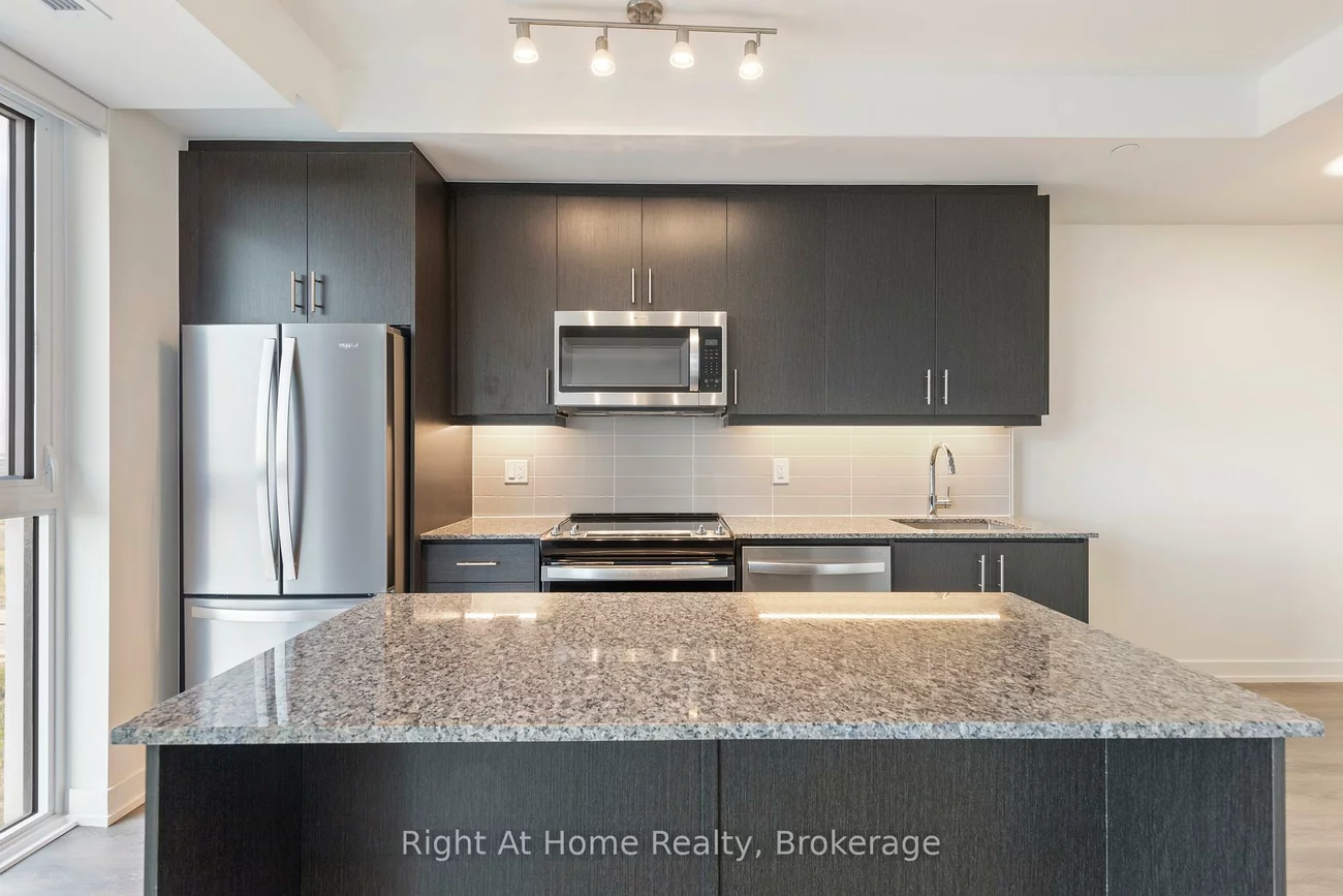 335, Wheatboom, 1010 - JM Joshua Meadows, Oakville