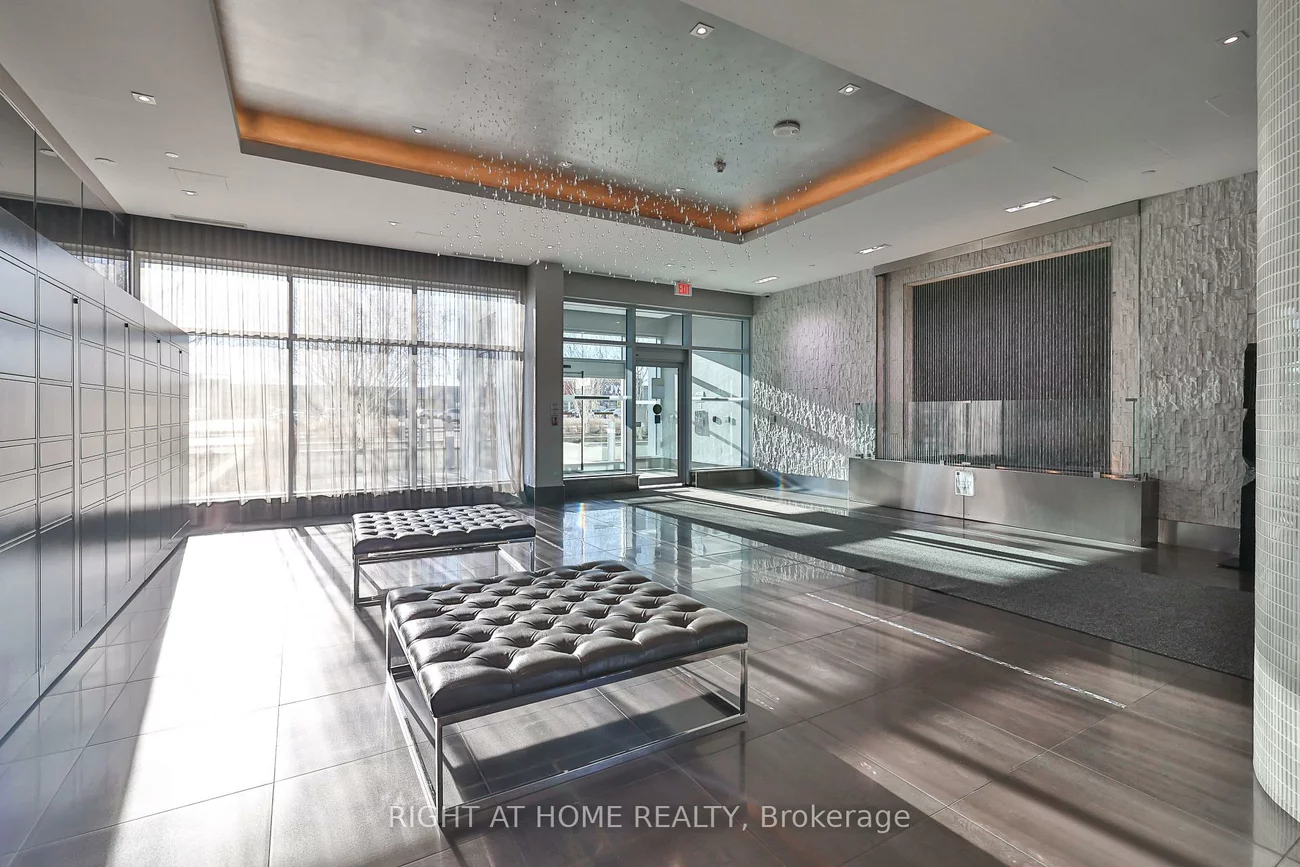 65, Speers, 1014 - QE Queen Elizabeth, Oakville