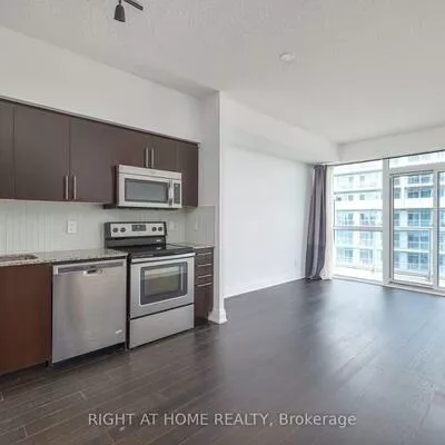65, Speers, 1014 - QE Queen Elizabeth, Oakville