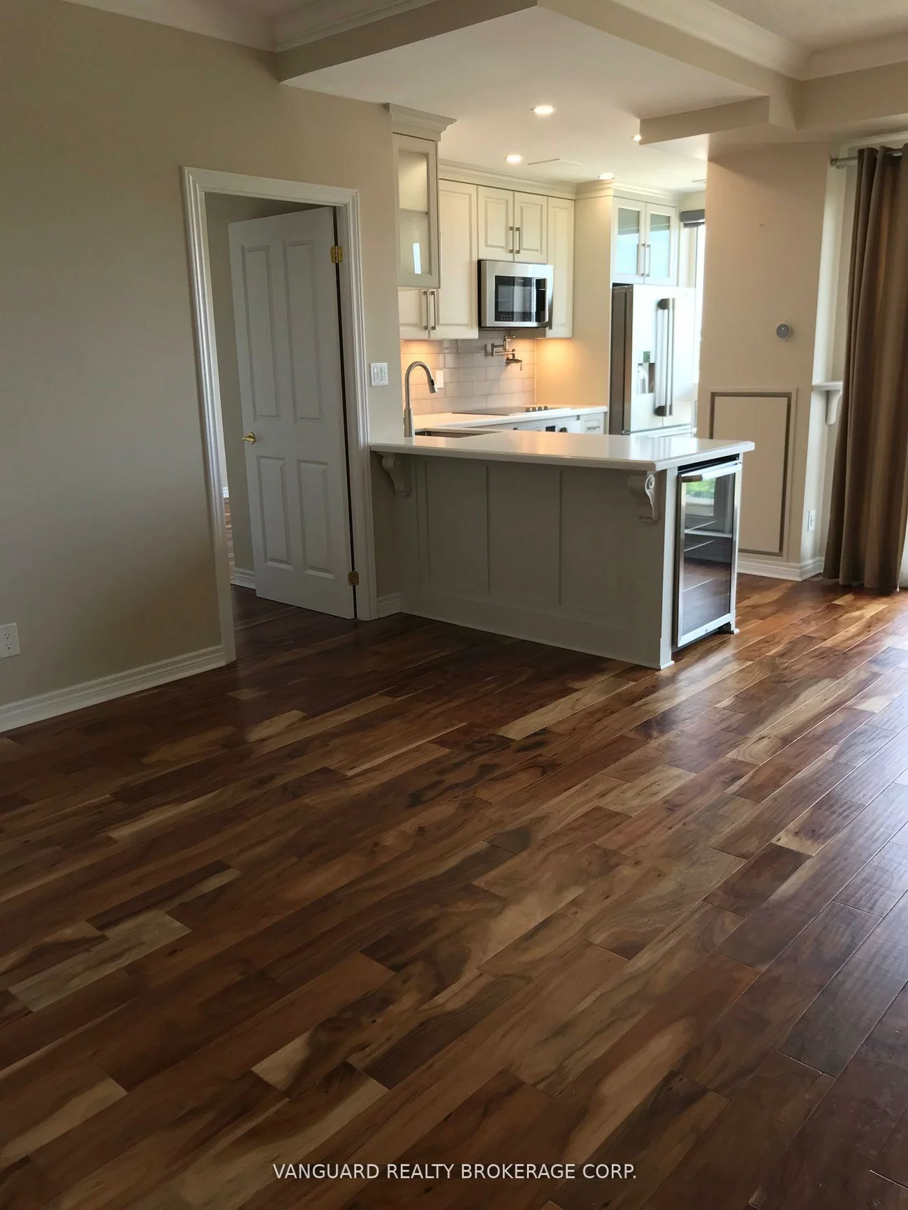 60, Old Mill, 1014 - QE Queen Elizabeth, Oakville
