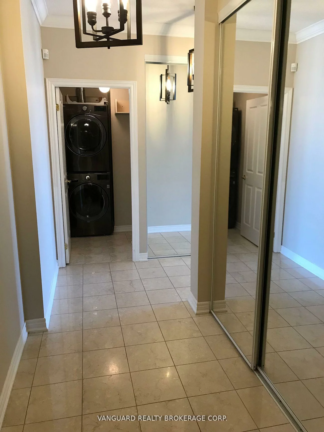 60, Old Mill, 1014 - QE Queen Elizabeth, Oakville