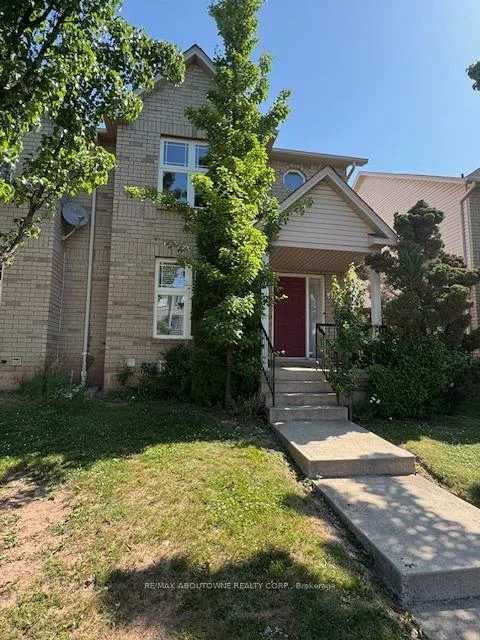 2189, Postmaster, 1019 - WM Westmount, Oakville