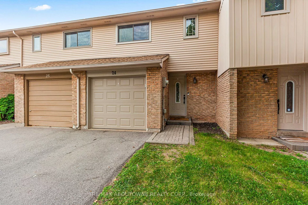 1528, Lancaster, 1005 - FA Falgarwood, Oakville