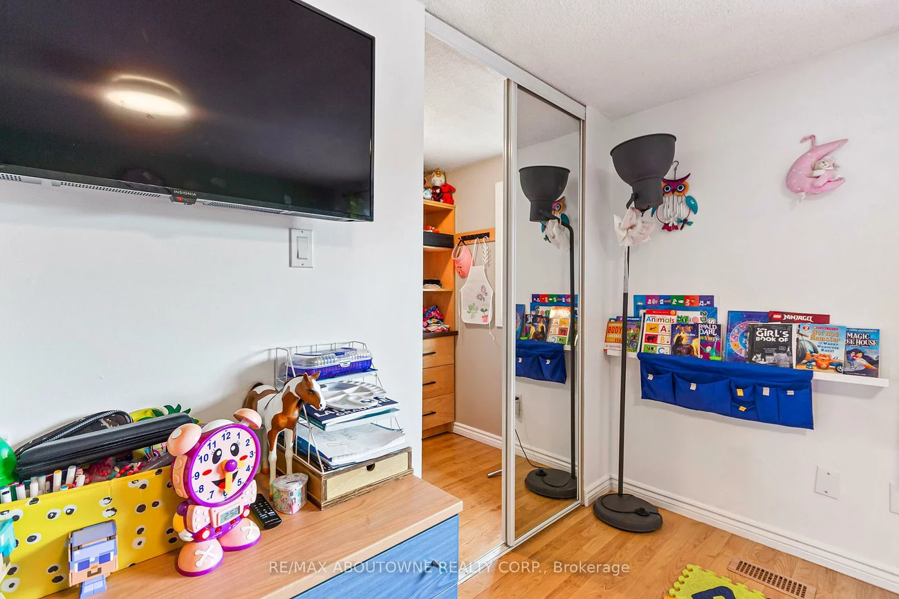 1528, Lancaster, 1005 - FA Falgarwood, Oakville