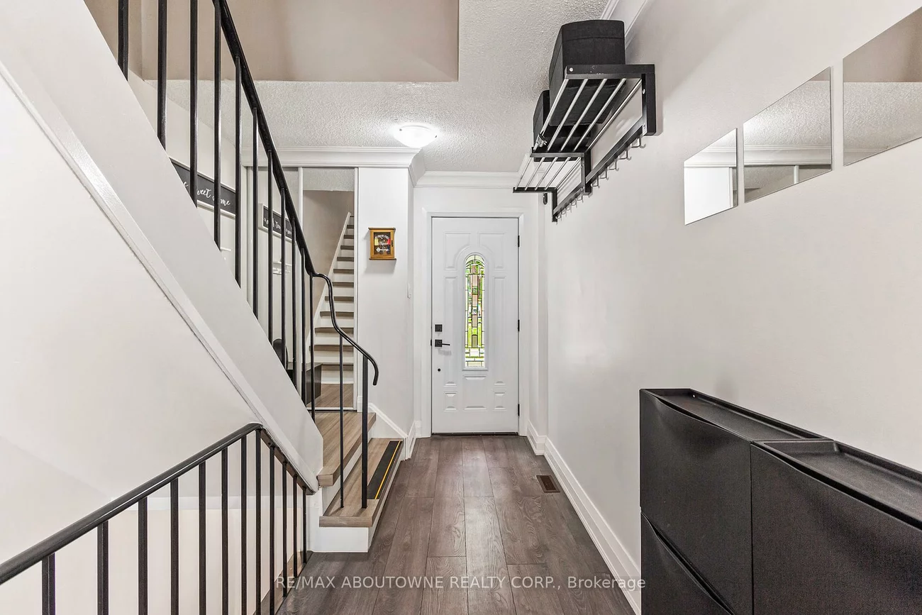 1528, Lancaster, 1005 - FA Falgarwood, Oakville