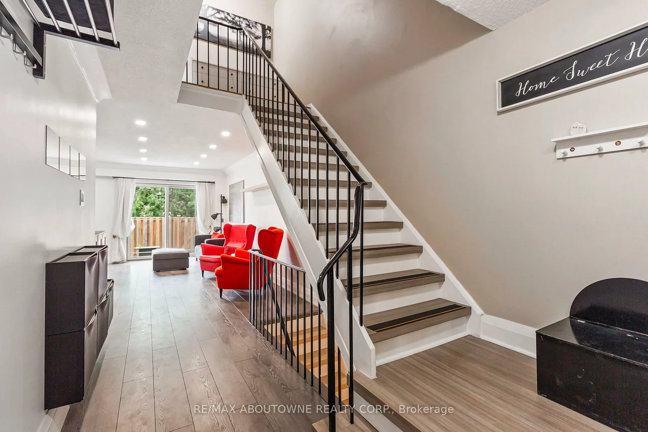 1528, Lancaster, 1005 - FA Falgarwood, Oakville
