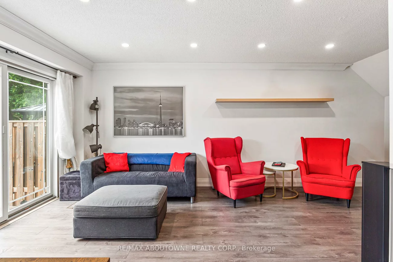 1528, Lancaster, 1005 - FA Falgarwood, Oakville