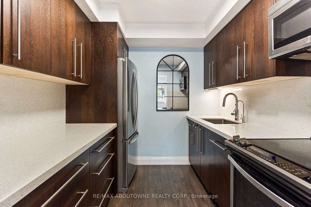 1528, Lancaster, 1005 - FA Falgarwood, Oakville