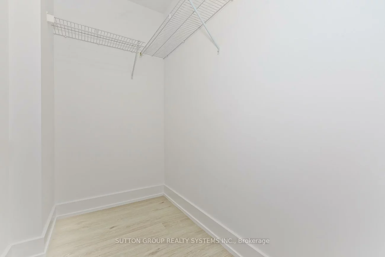 2481, Taunton, 1015 - RO River Oaks, Oakville