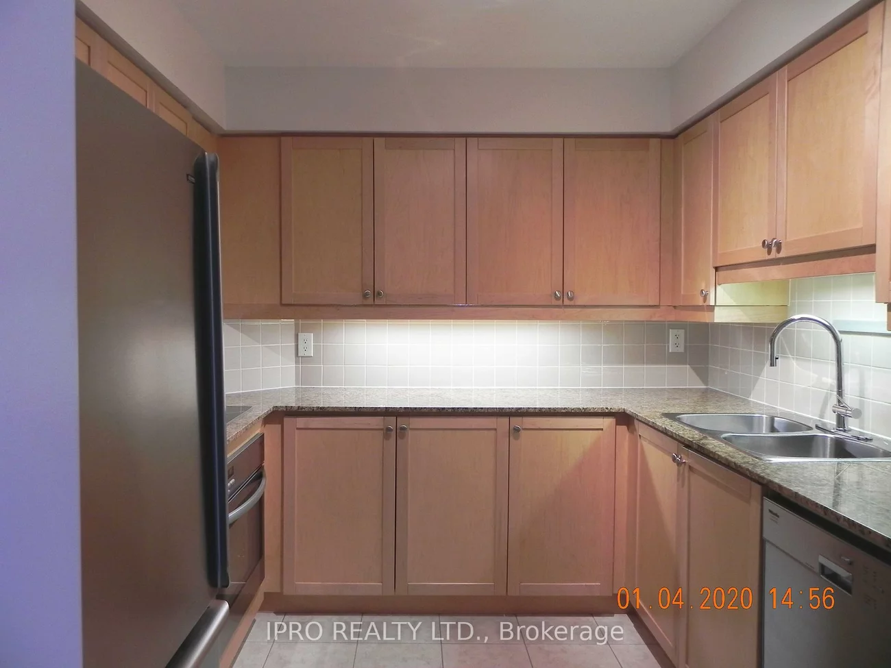 40, Old Mill, 1014 - QE Queen Elizabeth, Oakville