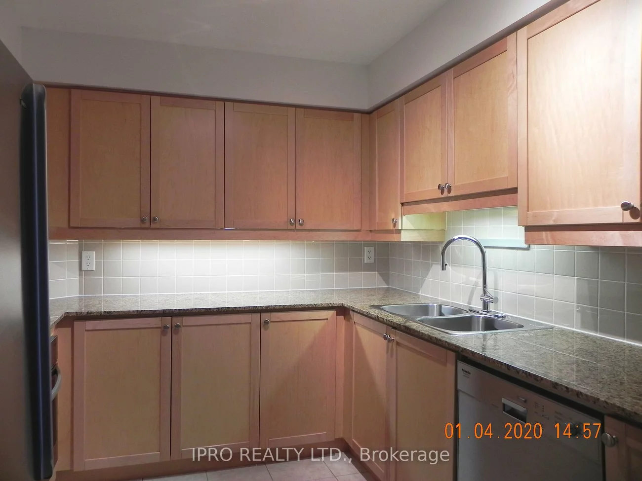 40, Old Mill, 1014 - QE Queen Elizabeth, Oakville