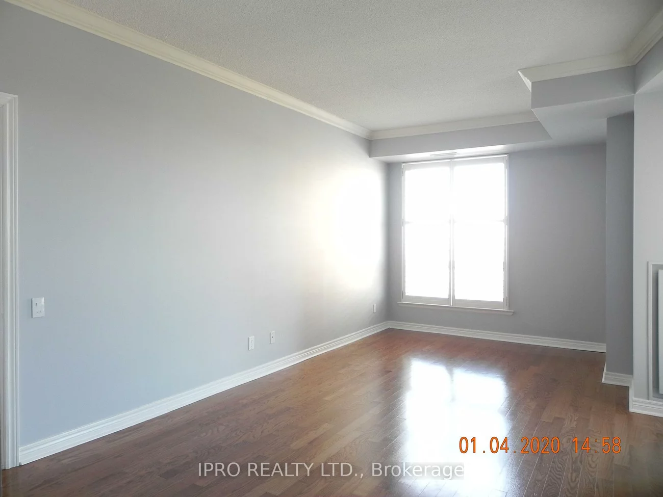 40, Old Mill, 1014 - QE Queen Elizabeth, Oakville