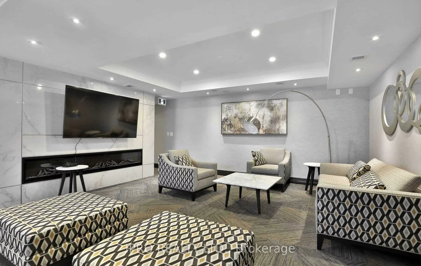 40, Old Mill, 1014 - QE Queen Elizabeth, Oakville