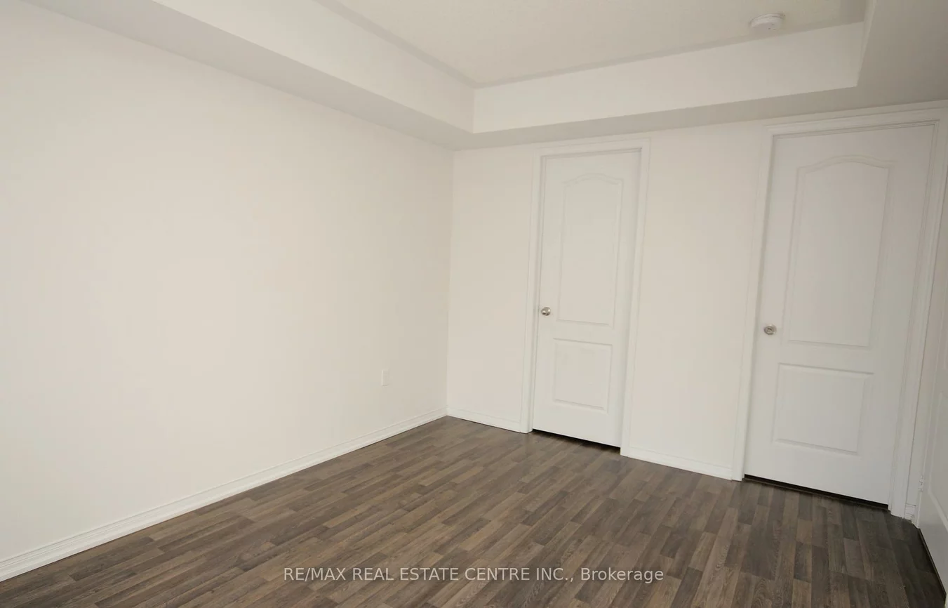 2480, Post, 1015 - RO River Oaks, Oakville