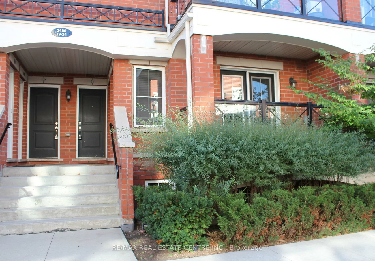 2480, Post, 1015 - RO River Oaks, Oakville