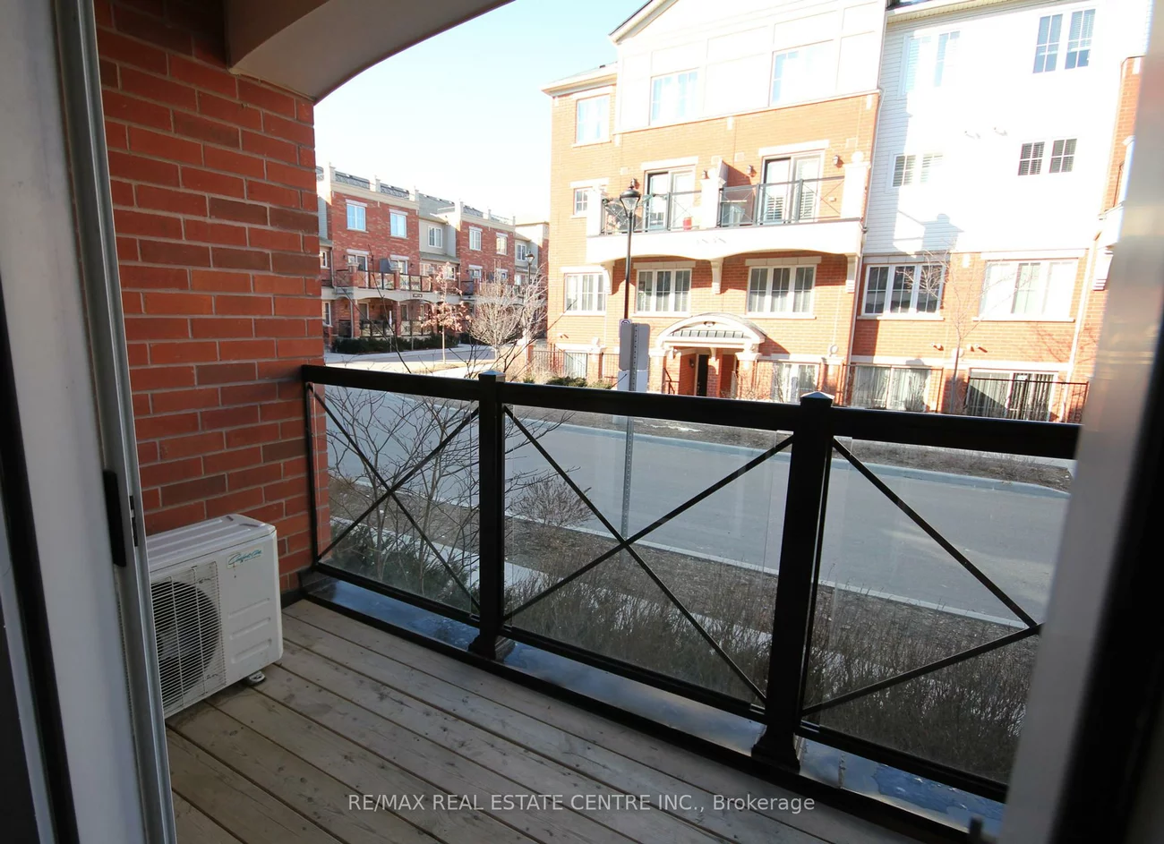 2480, Post, 1015 - RO River Oaks, Oakville