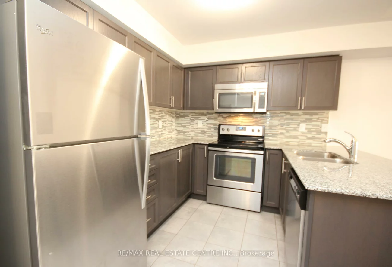 2480, Post, 1015 - RO River Oaks, Oakville
