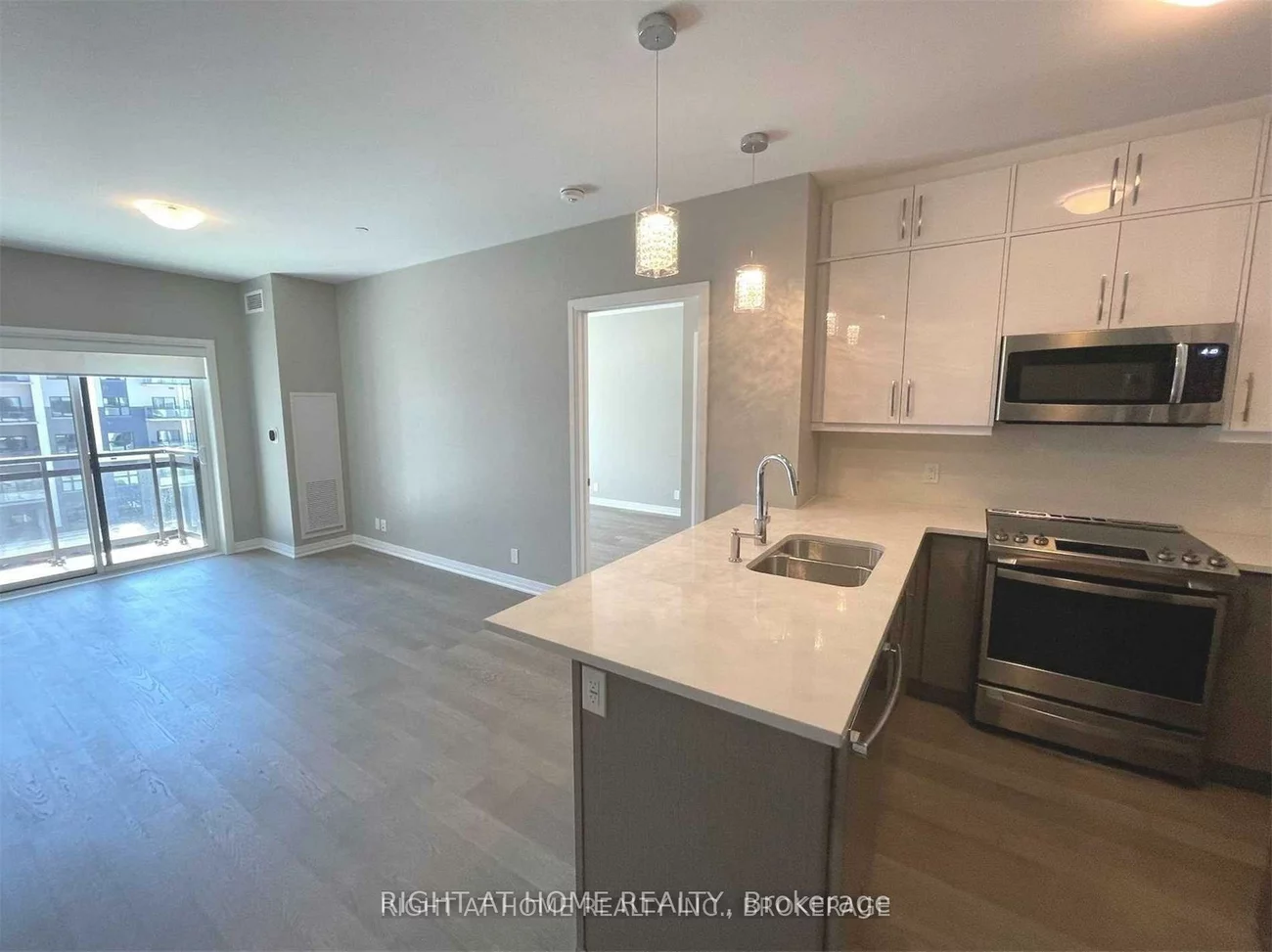 102, Grovewood Common, 1008 - GO Glenorchy, Oakville