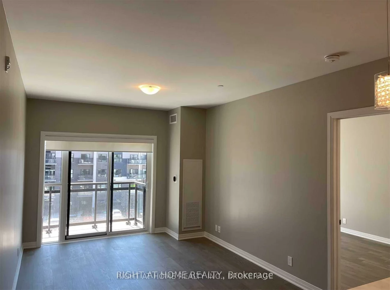 102, Grovewood Common, 1008 - GO Glenorchy, Oakville