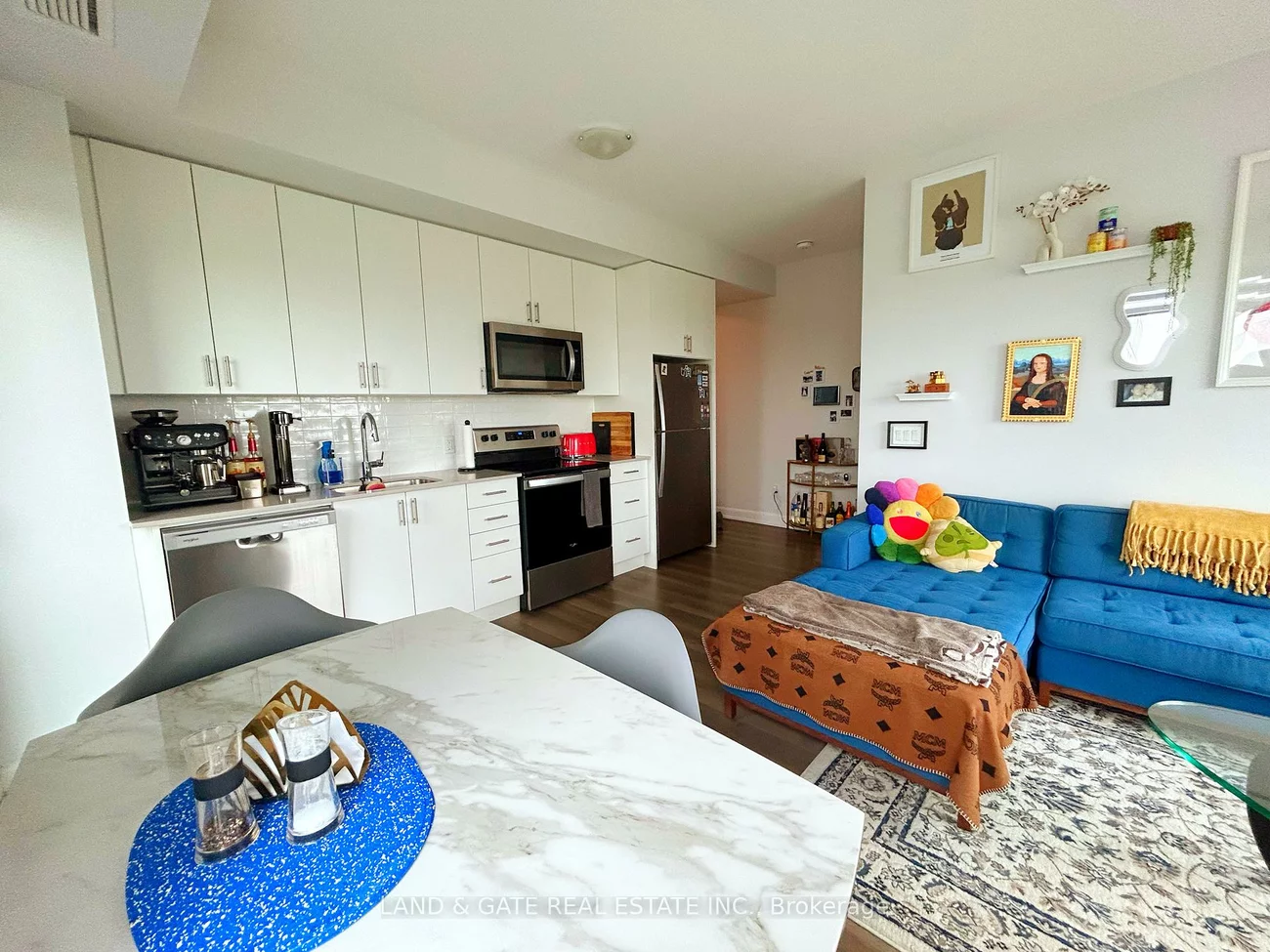 3220, William Coltson, 1010 - JM Joshua Meadows, Oakville