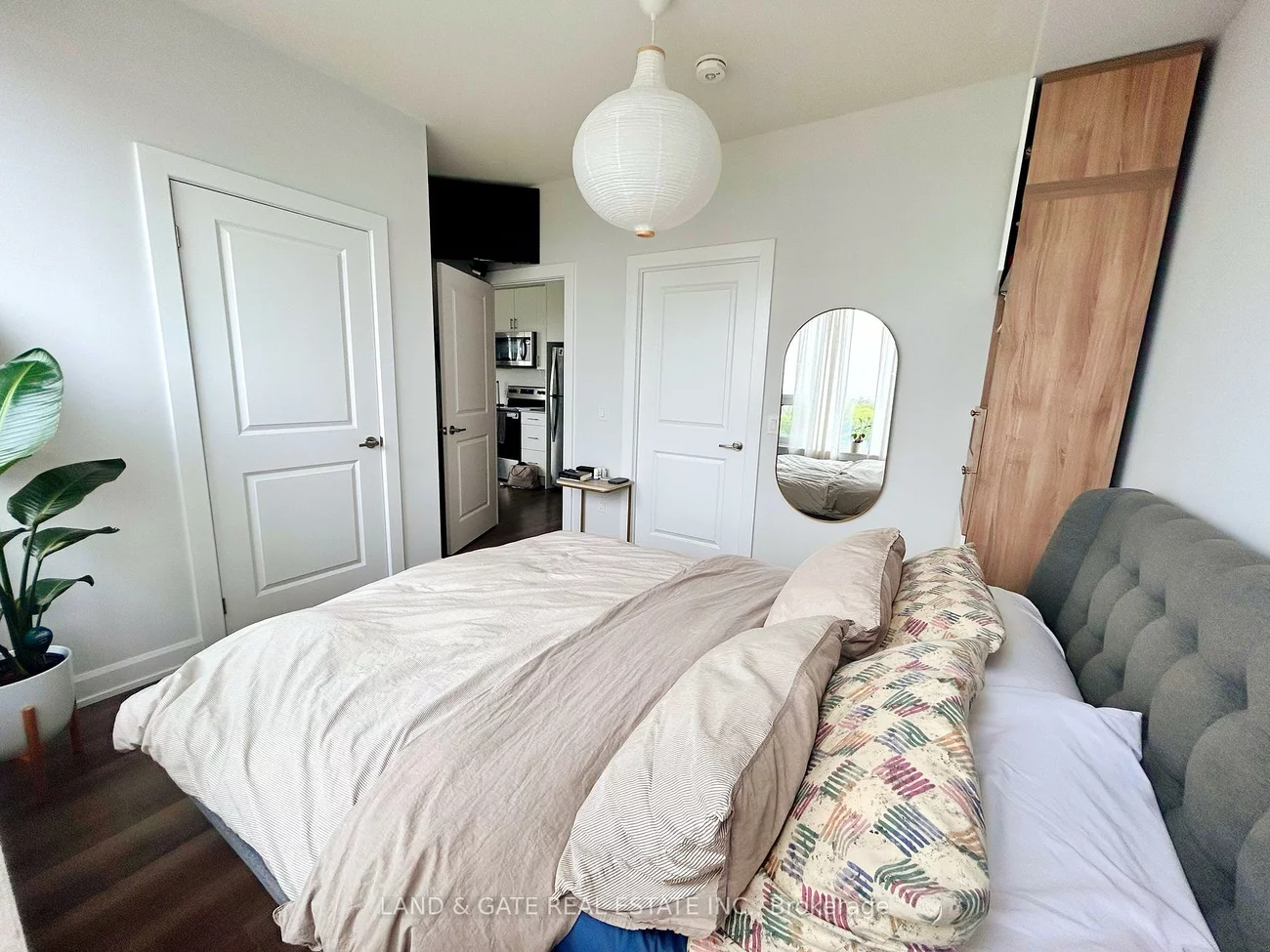 3220, William Coltson, 1010 - JM Joshua Meadows, Oakville